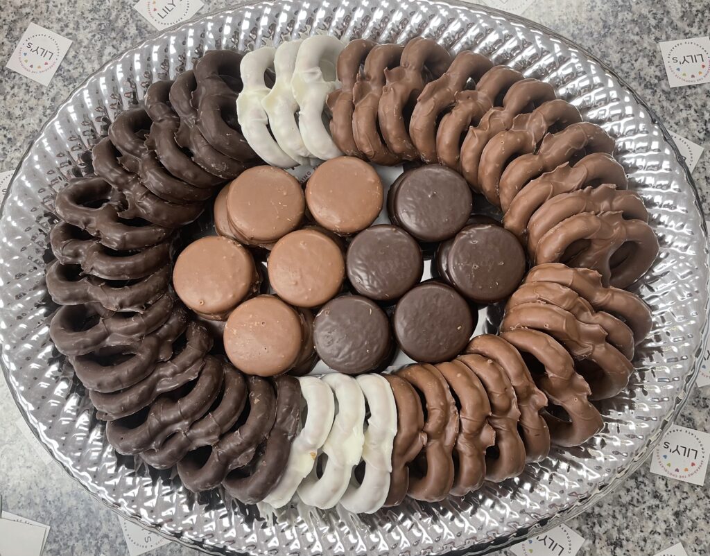 Pretzel and Oreo tray (A6) $70. Includes 40 Pretzels and 30 Oreos.