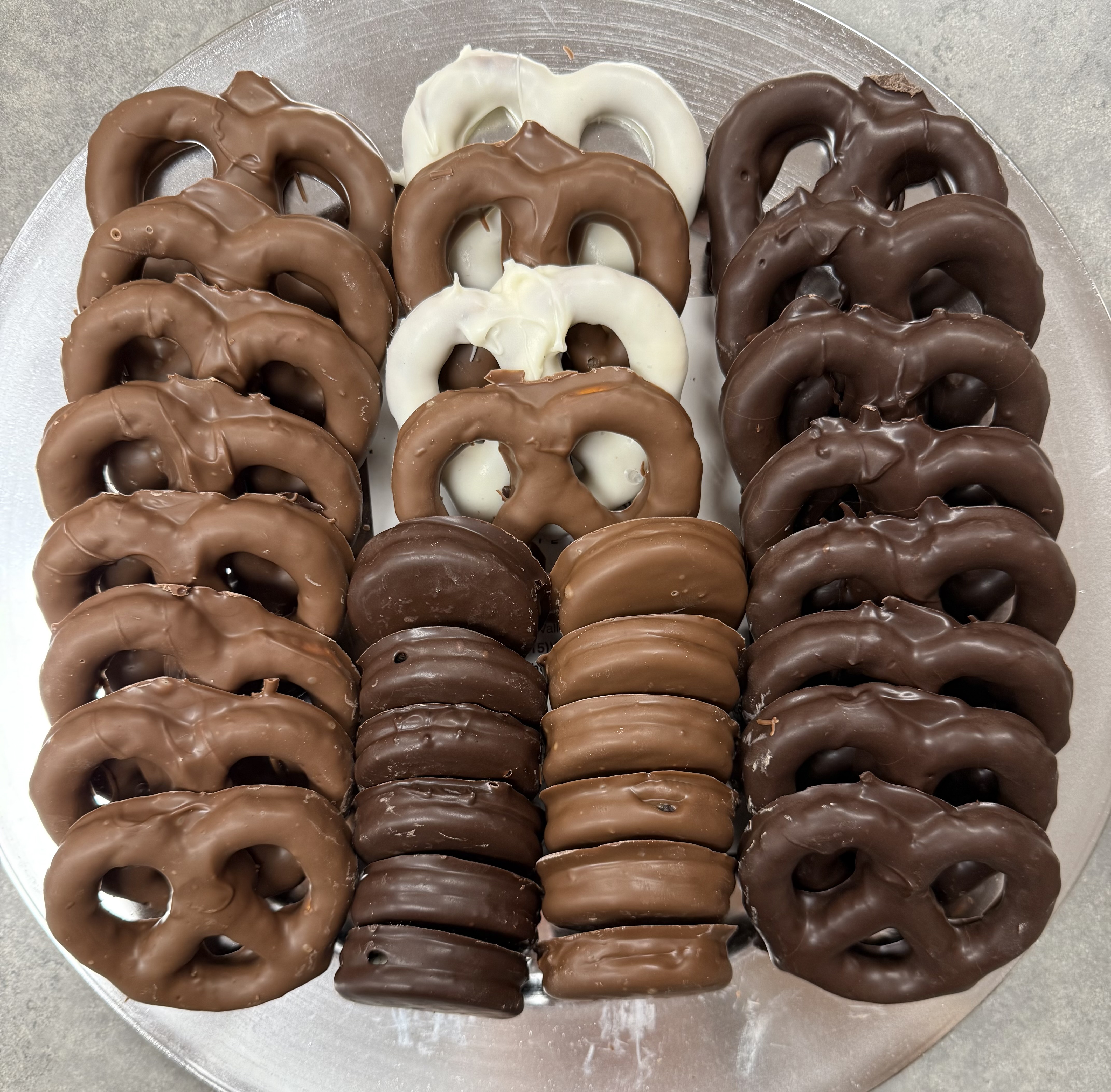 Pretzel and Oreo Tray (AA) $36. Includes 20 Pretzels and 12 Oreos on a reusable plate. ** No shipping; pickup or delivery only.